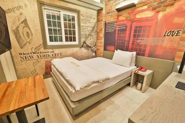 Daegu Daemyeong-Dong New Prince Hotel Стая снимка